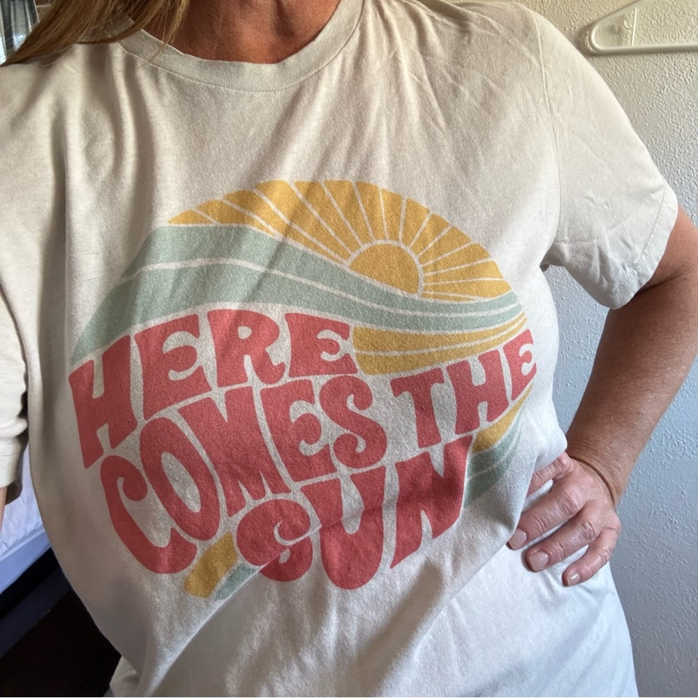 Cream Graphic Tee with Retro Design